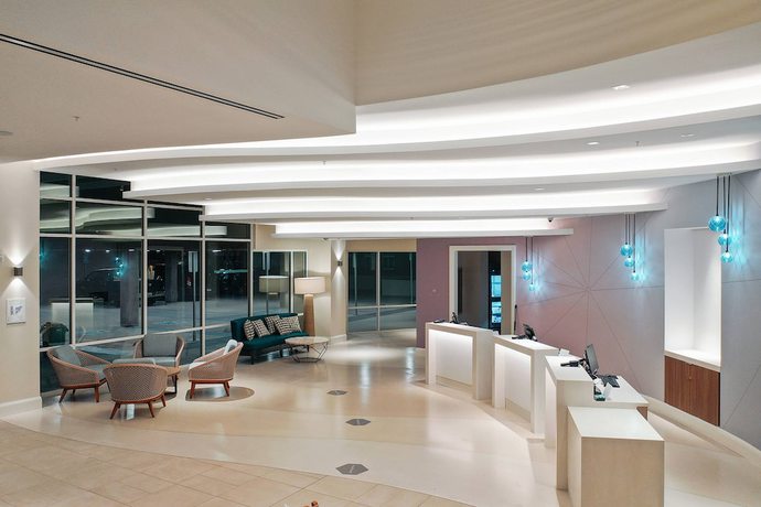 Imagen de los interiores del Hotel Courtyard by Marriott Marina del Rey. Foto 18