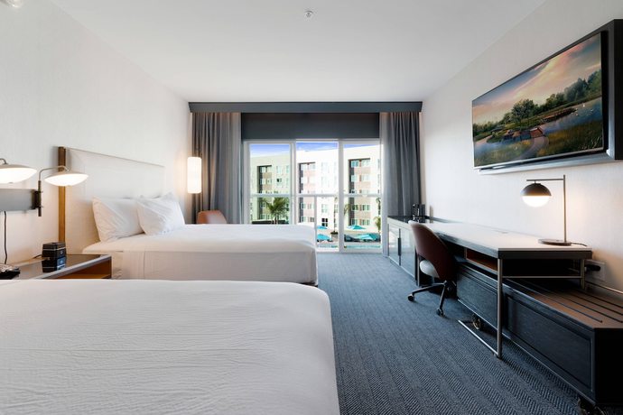 Imagen de la habitación del Hotel Courtyard by Marriott Marina del Rey. Foto 9