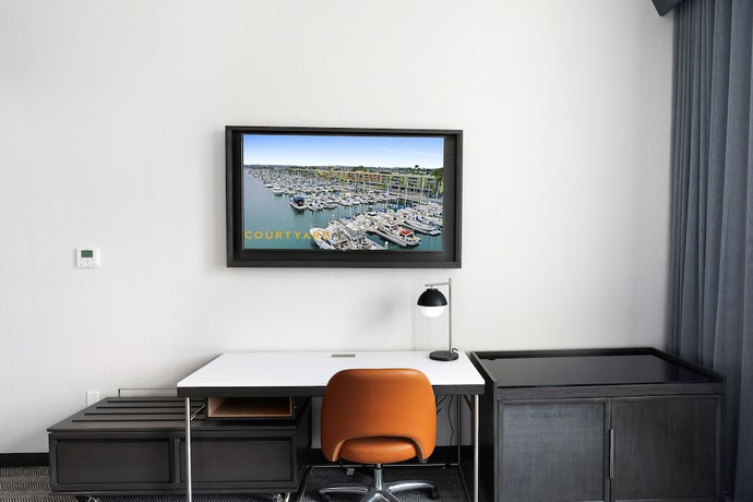 Imagen de la habitación del Hotel Courtyard by Marriott Marina del Rey. Foto 16