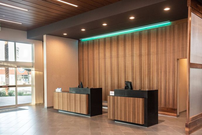 Imagen de los interiores del Hotel Courtyard by Marriott Mesa At Wrigleyville West. Foto 16