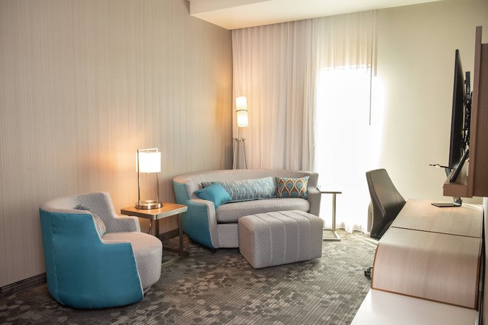 Imagen de la habitación del Hotel Courtyard by Marriott Mesa At Wrigleyville West. Foto 10