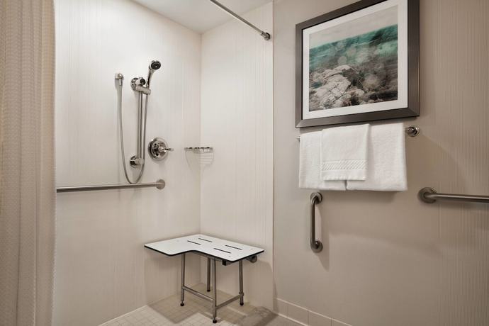 Imagen de la habitación del Hotel Courtyard by Marriott Middletown Goshen. Foto 9