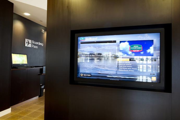 Imagen de los interiores del Hotel Courtyard by Marriott Mississauga - Airport Corporate Centre West. Foto 17