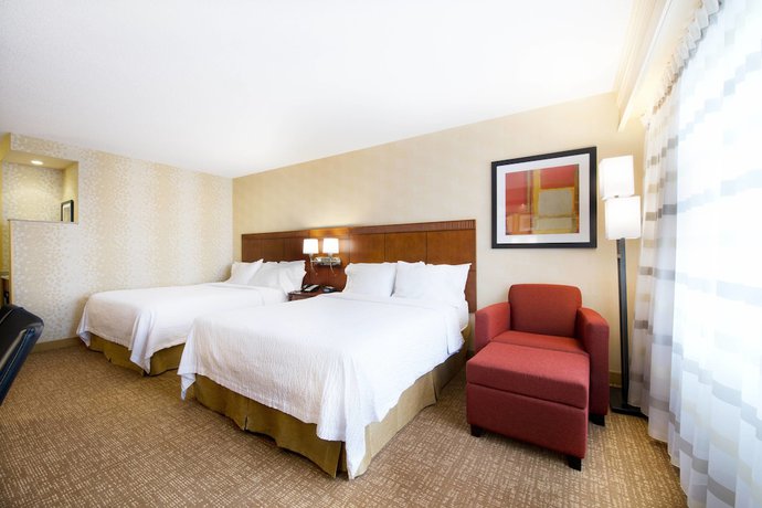 Imagen de la habitación del Hotel Courtyard by Marriott Mississauga - Airport Corporate Centre West. Foto 4