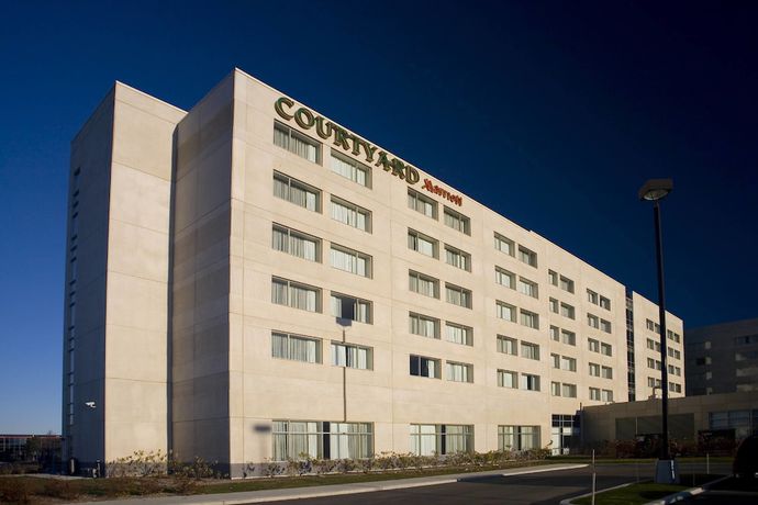 Imagen general del Hotel Courtyard by Marriott Montreal Airport. Foto 2
