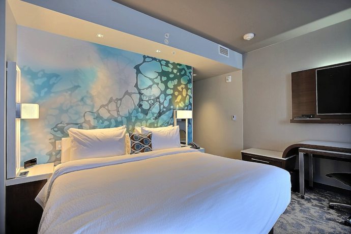 Imagen de la habitación del Hotel Courtyard by Marriott Montreal Brossard. Foto 15
