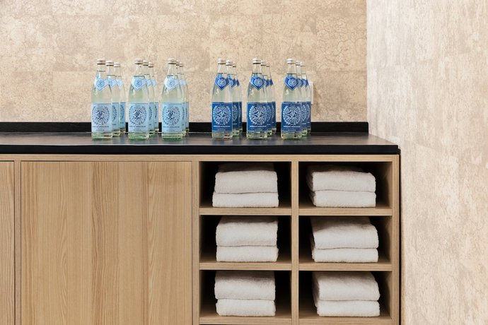 Imagen de los interiores del Hotel Courtyard by Marriott Munich Garching. Foto 17