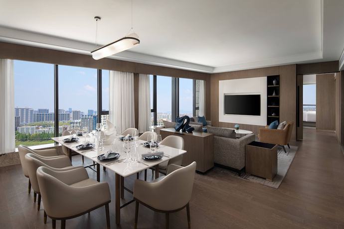 Imagen de la habitación del Hotel Courtyard by Marriott Nanjing Jiangning. Foto 15