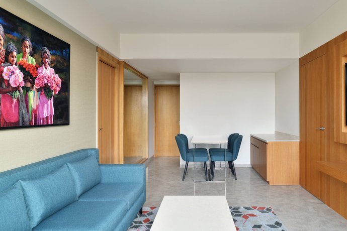 Imagen de la habitación del Hotel Courtyard by Marriott Nashik. Foto 2
