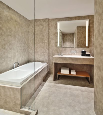 Imagen de la habitación del Hotel Courtyard by Marriott Nashik. Foto 10