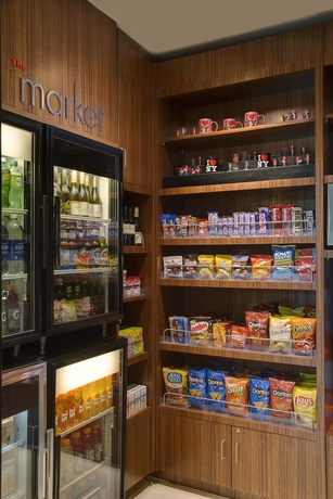 Imagen general del Hotel Courtyard by Marriott New York JFK Airport. Foto 2