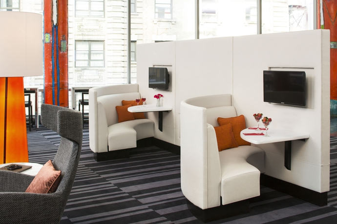 Imagen de los interiores del Hotel Courtyard by Marriott New York Manhattan / Central Park. Foto 14