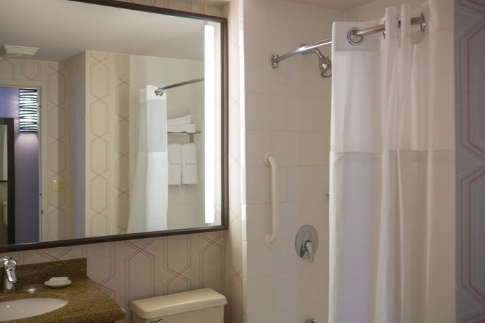 Imagen de la habitación del Hotel Courtyard by Marriott New York Manhattan/ Fifth Avenue. Foto 5