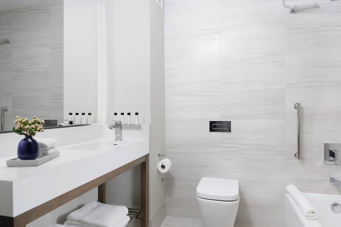 Imagen de la habitación del Hotel Courtyard by Marriott New York Manhattan/Midtown West. Foto 10