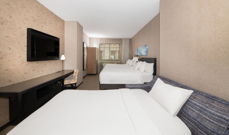 Imagen de la habitación del Hotel Courtyard by Marriott New York World Trade Center Area. Foto 9