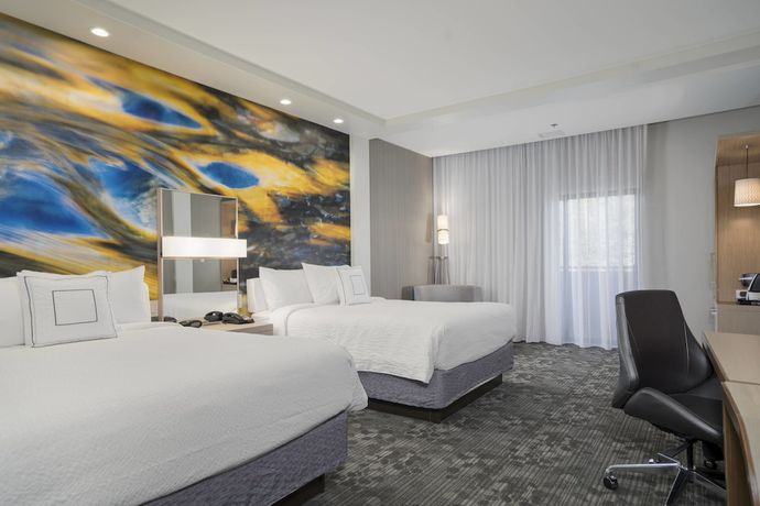 Imagen de la habitación del Hotel Courtyard by Marriott Niagara Falls, USA. Foto 15