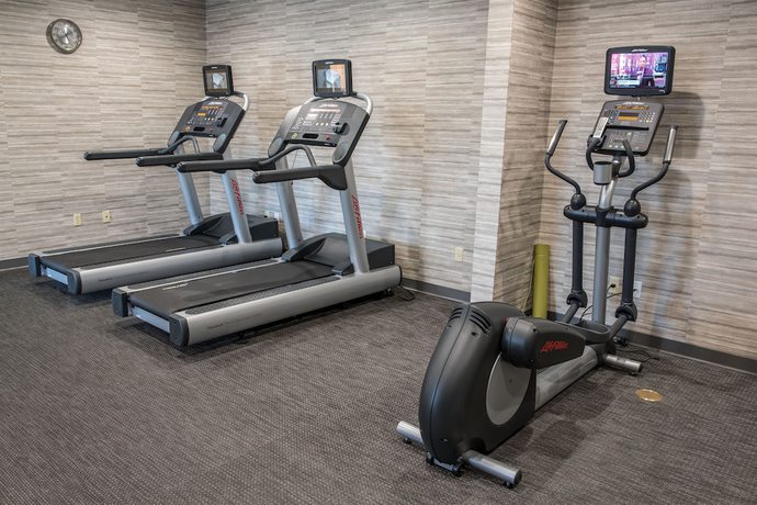 Imagen de los interiores del Hotel Courtyard by Marriott Norwich. Foto 16