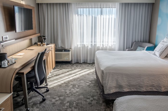 Imagen de la habitación del Hotel Courtyard by Marriott Norwich. Foto 11