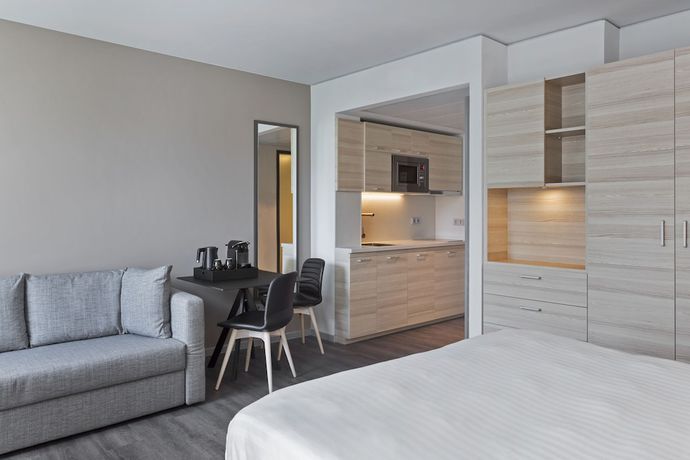 Imagen de la habitación del Hotel Courtyard by Marriott Oberpfaffenhofen Munich South. Foto 12