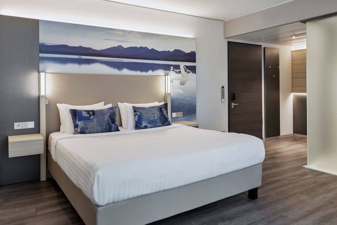 Imagen de la habitación del Hotel Courtyard by Marriott Oberpfaffenhofen Munich South. Foto 14