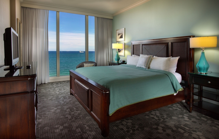 Imagen de la habitación del Hotel Courtyard by Marriott Oceanside Fort Lauderdale Beach. Foto 7