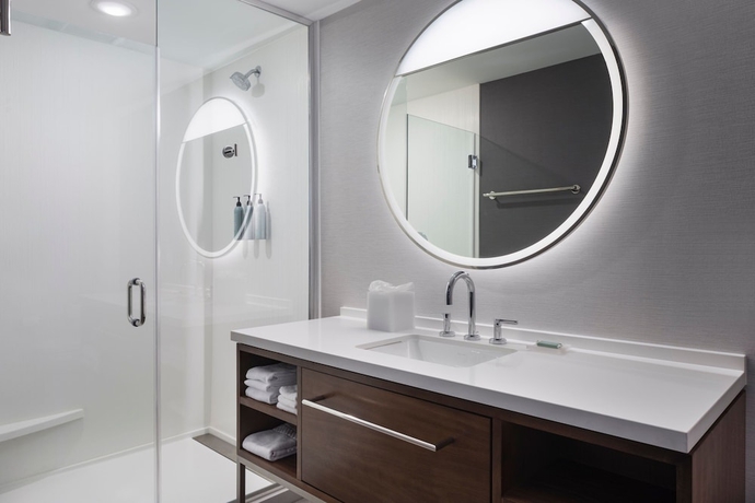 Imagen de la habitación del Hotel Courtyard by Marriott Owatonna Downtown. Foto 14