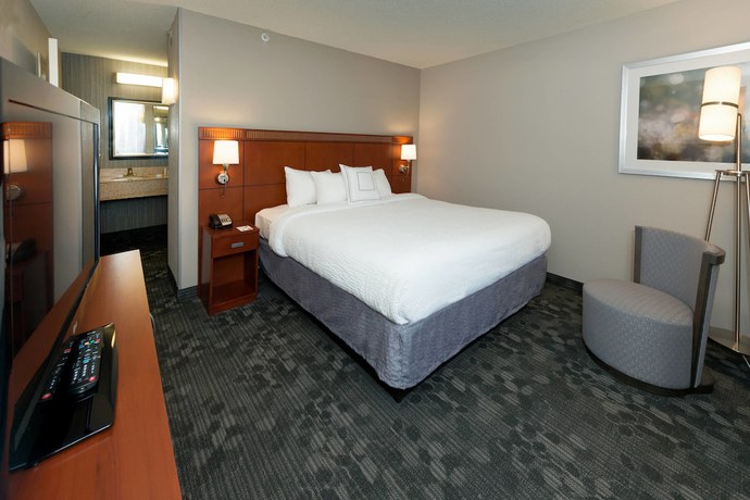 Imagen de la habitación del Hotel Courtyard by Marriott Panama City. Foto 7