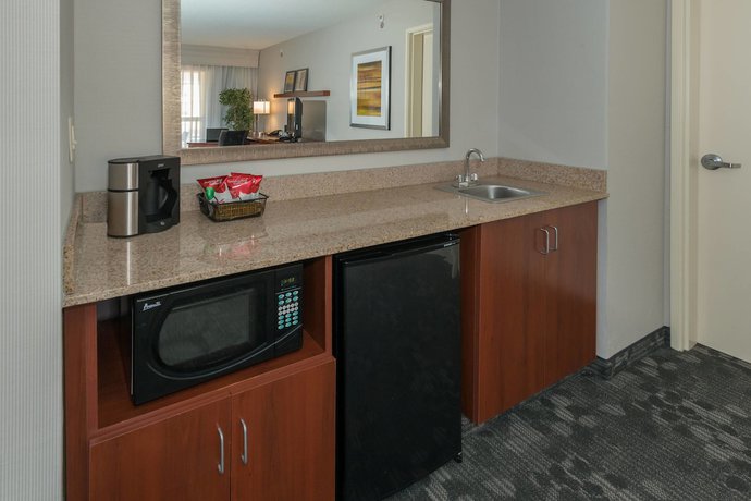 Imagen de la habitación del Hotel Courtyard by Marriott Panama City. Foto 8