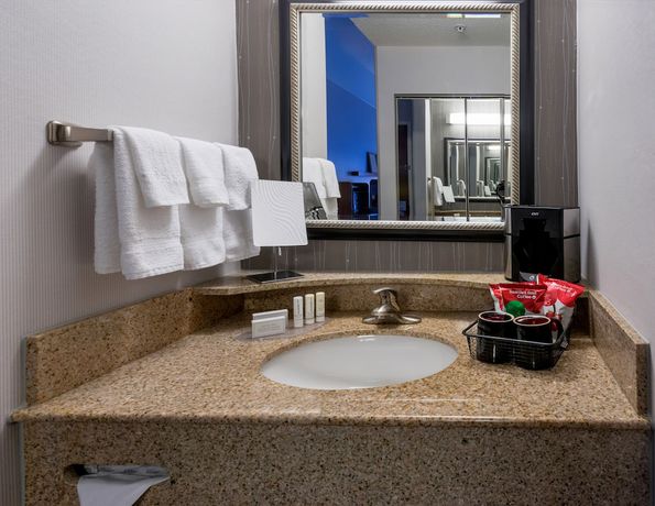 Imagen de la habitación del Hotel Courtyard by Marriott Panama City. Foto 10