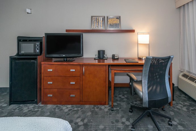 Imagen de la habitación del Hotel Courtyard by Marriott Panama City. Foto 16
