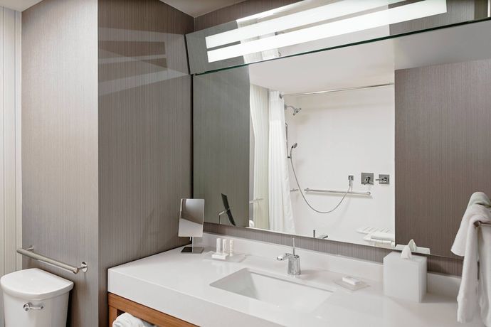 Imagen de la habitación del Hotel Courtyard by Marriott Pasco Tri-Cities Airport. Foto 9