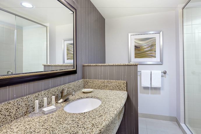 Imagen de la habitación del Hotel Courtyard by Marriott Phoenix North/Happy Valley. Foto 3