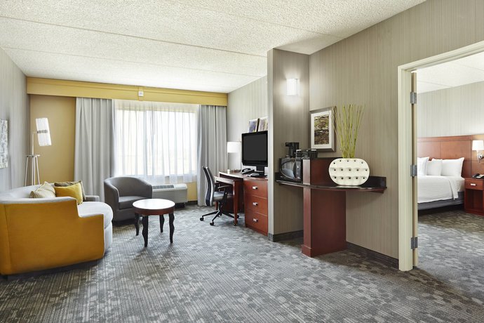 Imagen de la habitación del Hotel Courtyard by Marriott Phoenix North/Happy Valley. Foto 7