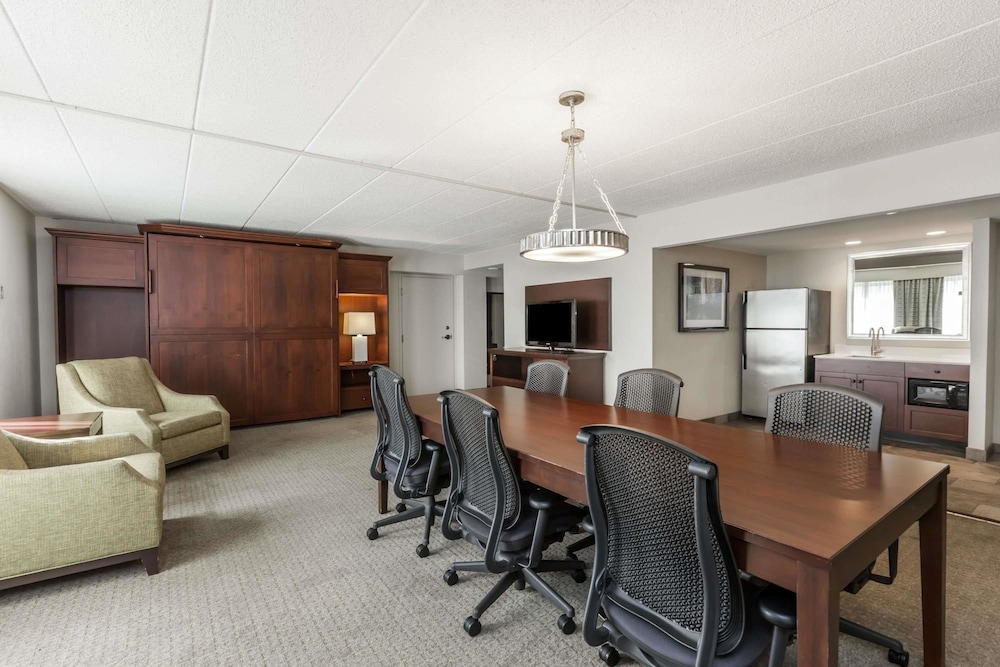 Imagen de la habitación del Hotel Courtyard by Marriott Pittsburgh University Center. Foto 13