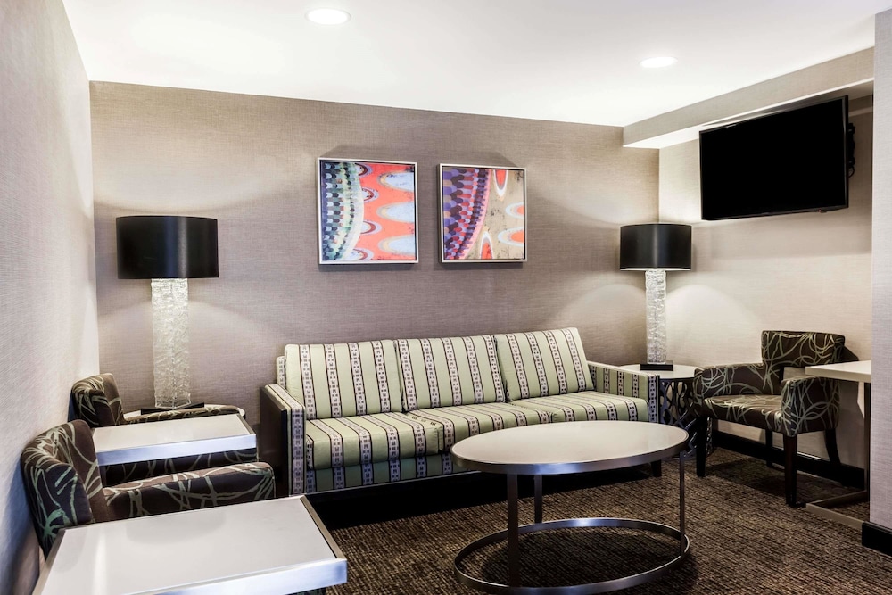 Imagen del bar/restaurante del Hotel Courtyard by Marriott Pittsburgh University Center. Foto 6