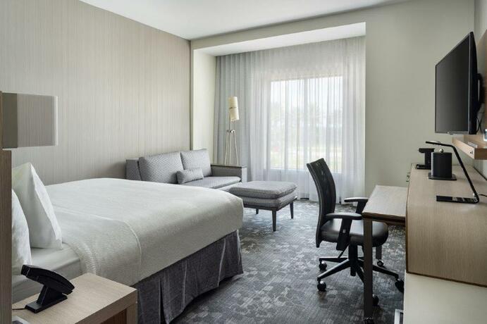 Imagen de la habitación del Hotel Courtyard by Marriott Port St. Lucie Tradition. Foto 5