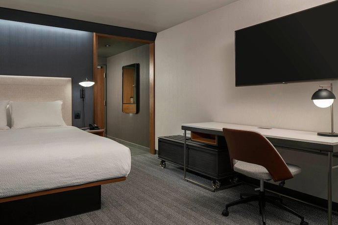 Imagen de la habitación del Hotel Courtyard by Marriott Raleigh Cary Crossroads. Foto 10