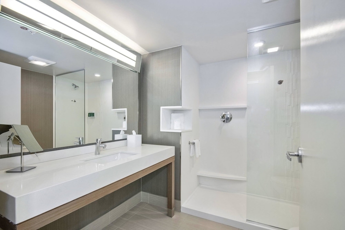 Imagen de la habitación del Hotel Courtyard by Marriott Raleigh Cary/Parkside Town Commons. Foto 2