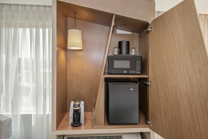 Imagen de la habitación del Hotel Courtyard by Marriott Raleigh Cary/Parkside Town Commons. Foto 3