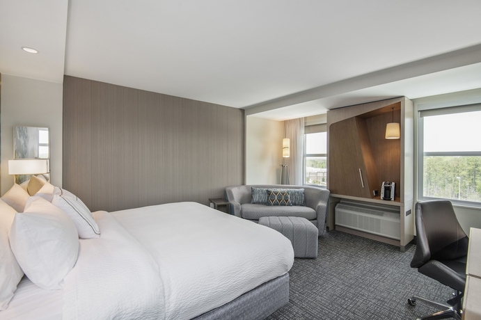 Imagen de la habitación del Hotel Courtyard by Marriott Raleigh Cary/Parkside Town Commons. Foto 9