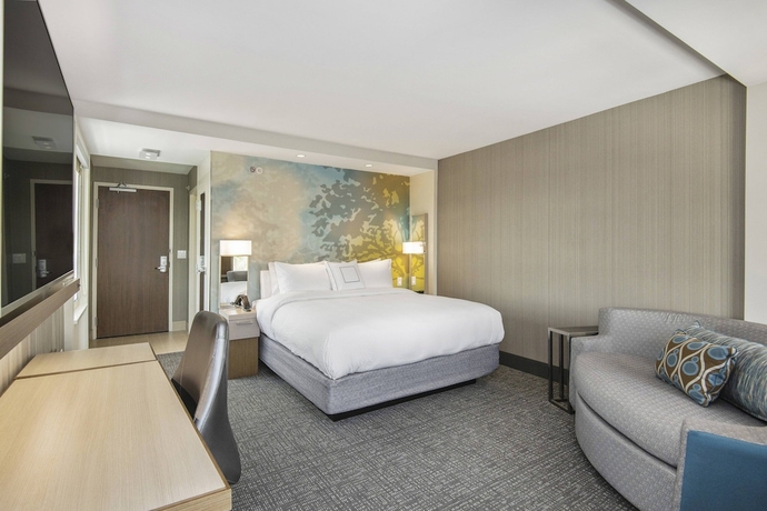 Imagen de la habitación del Hotel Courtyard by Marriott Raleigh Cary/Parkside Town Commons. Foto 10