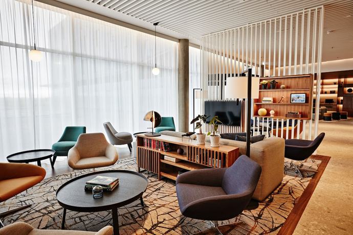 Imagen del bar/restaurante del Hotel Courtyard by Marriott Reykjavik Keflavik Airport. Foto 3