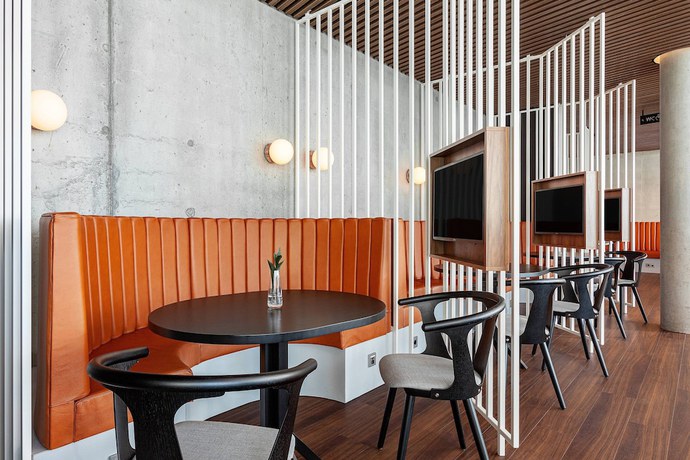 Imagen del bar/restaurante del Hotel Courtyard by Marriott Reykjavik Keflavik Airport. Foto 4