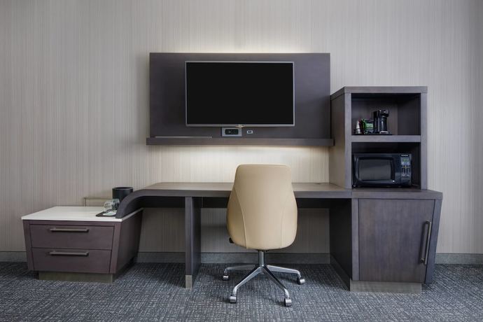 Imagen de la habitación del Hotel Courtyard by Marriott Richmond Downtown. Foto 17