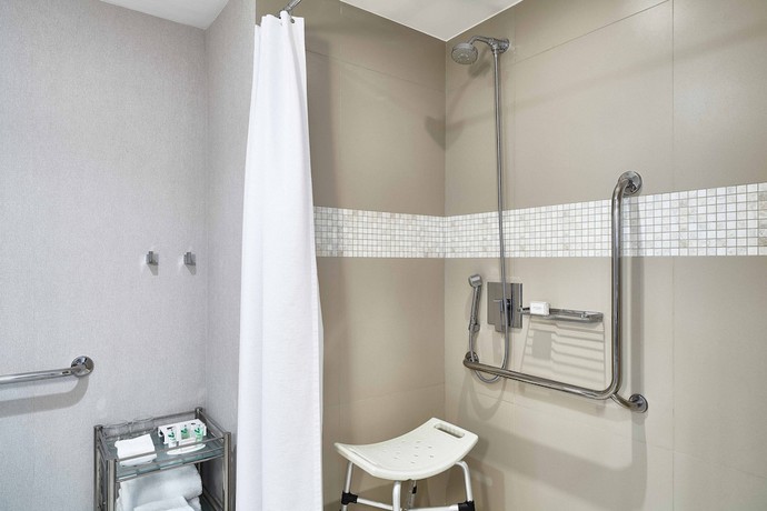 Imagen de la habitación del Hotel Courtyard by Marriott Rio De Janeiro Barra da Tijuca. Foto 15