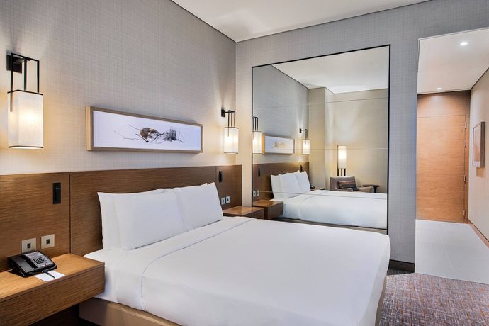 Imagen de la habitación del Hotel Courtyard by Marriott Riyadh Northern Ring Road. Foto 15