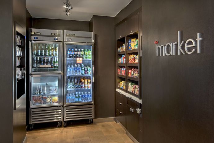 Imagen del bar/restaurante del Hotel Courtyard by Marriott Rye. Foto 2