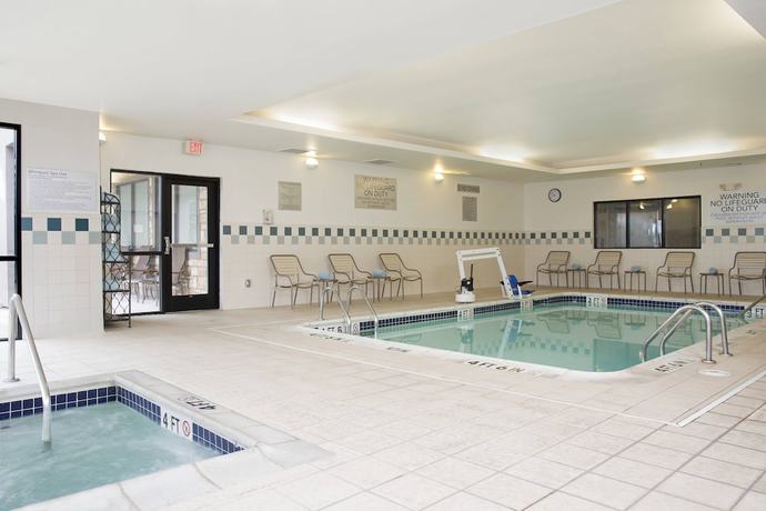 Imagen de la piscina del Hotel Courtyard by Marriott San Antonio North/Stone Oak at Legacy. Foto 9