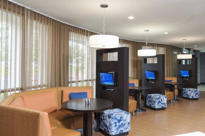 Imagen de los interiores del Hotel Courtyard by Marriott San Antonio North/Stone Oak at Legacy. Foto 8