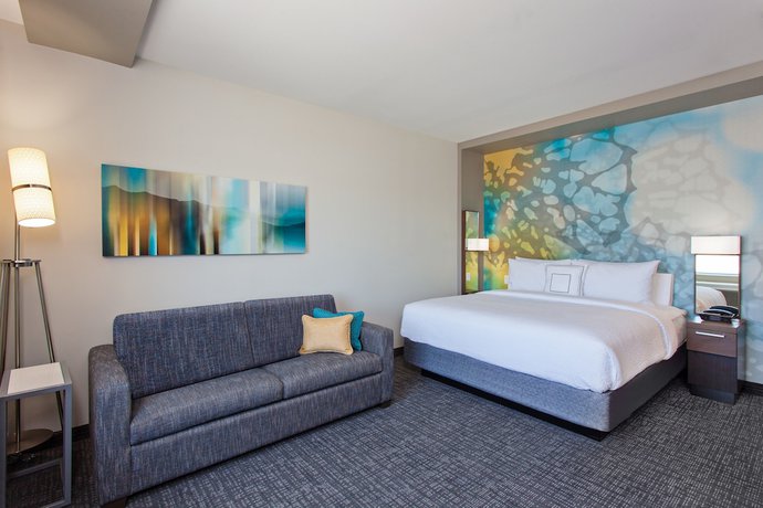 Imagen de la habitación del Hotel Courtyard by Marriott San Diego El Cajon. Foto 12